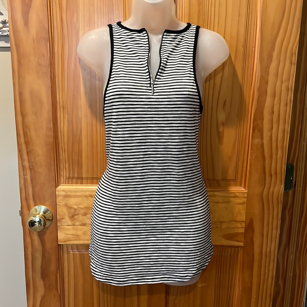 Sleeveless Zipper Front Top
